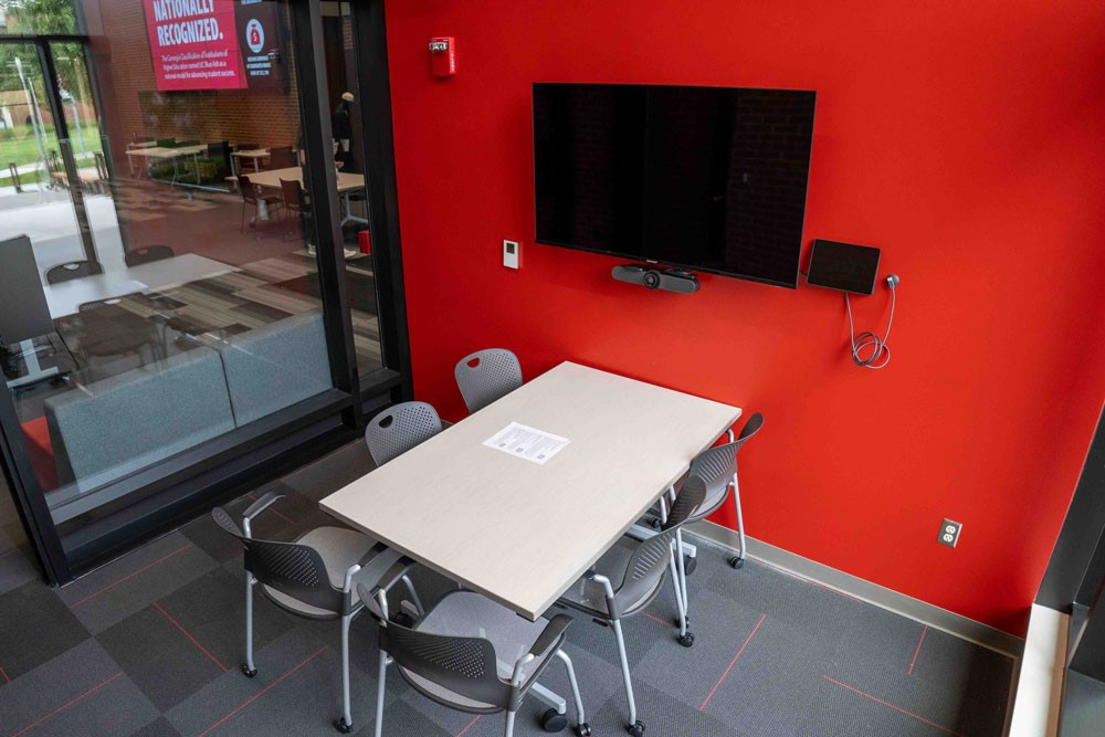 Muntz hall atrium study room